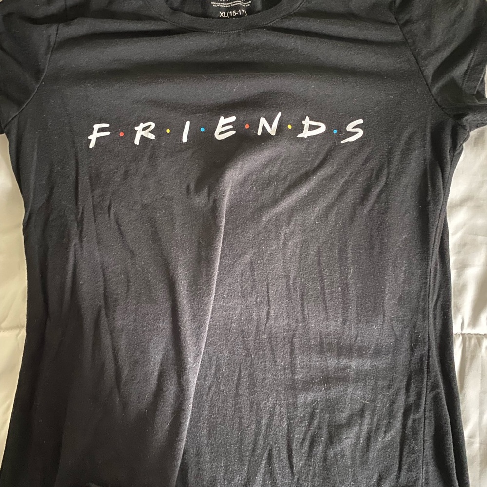 FRIENDS tv show tshirt!